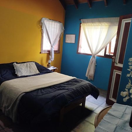 Kiritina'S House Homestay El Calafate Exterior photo