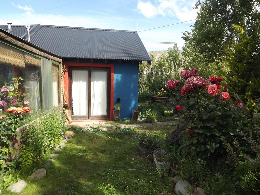 Kiritina'S House Homestay El Calafate Exterior photo